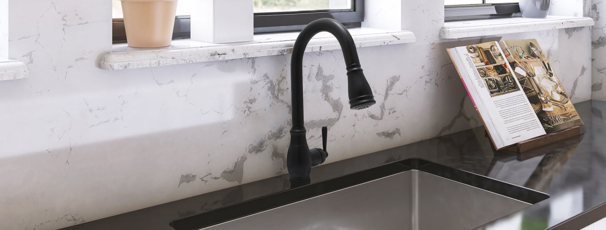Matte Black Pull-Down Kitchen Faucet